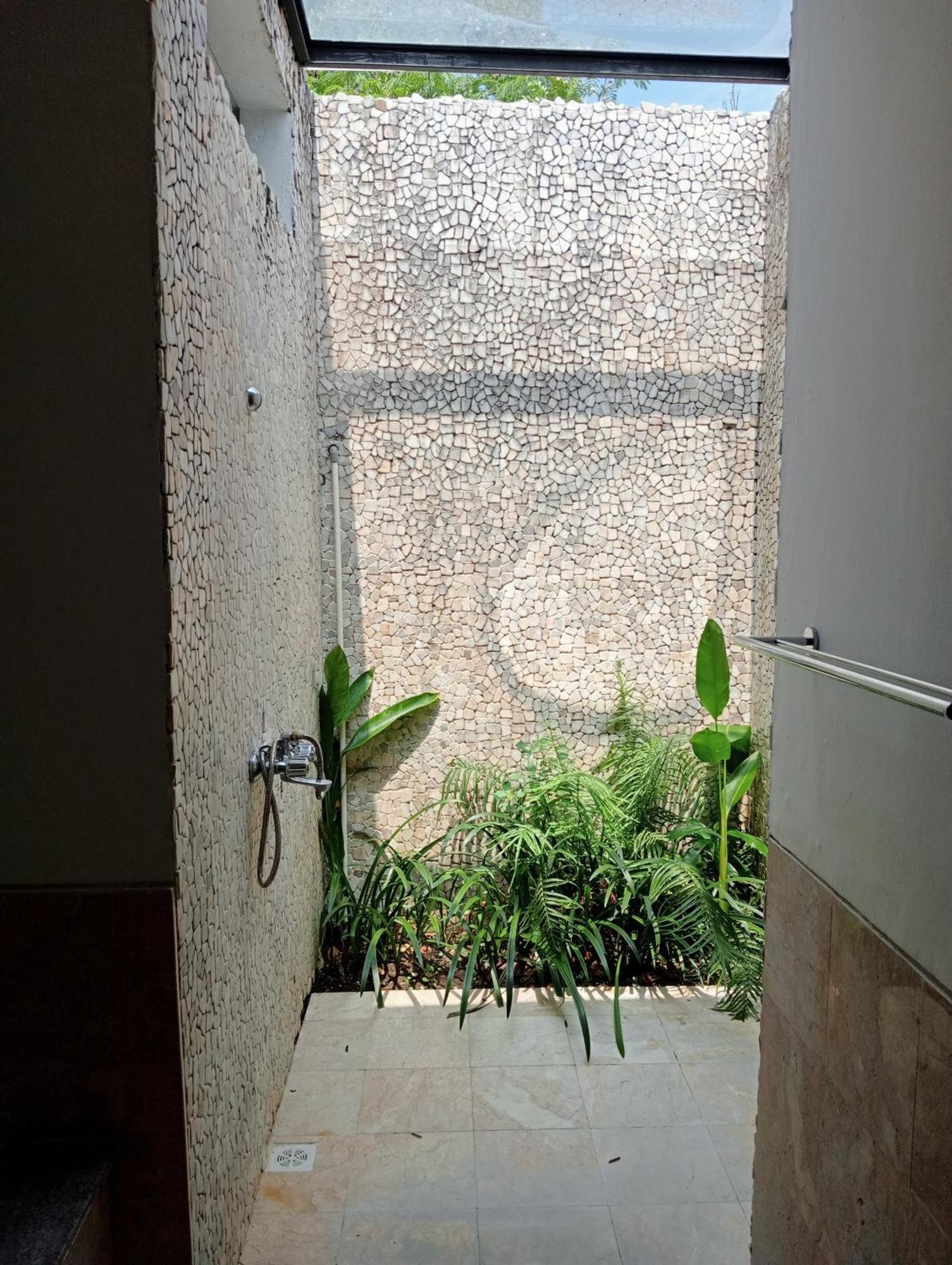 Pondok Indah Villa Ujung Exterior foto